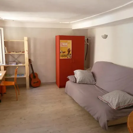 Downtown Cool Tiny Flat Great Nightlife Appartement *